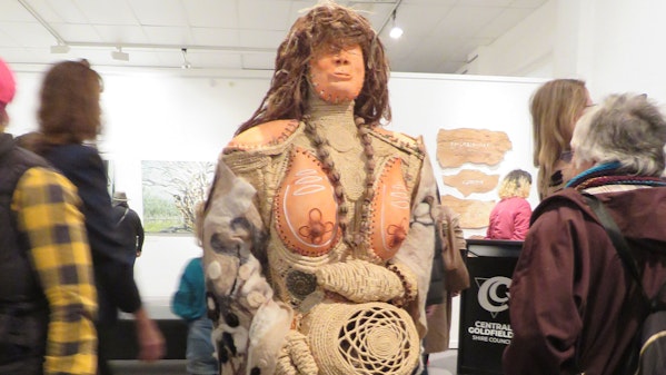 GOTAFE Aunty Girl Sculpture Features at New Exhibition