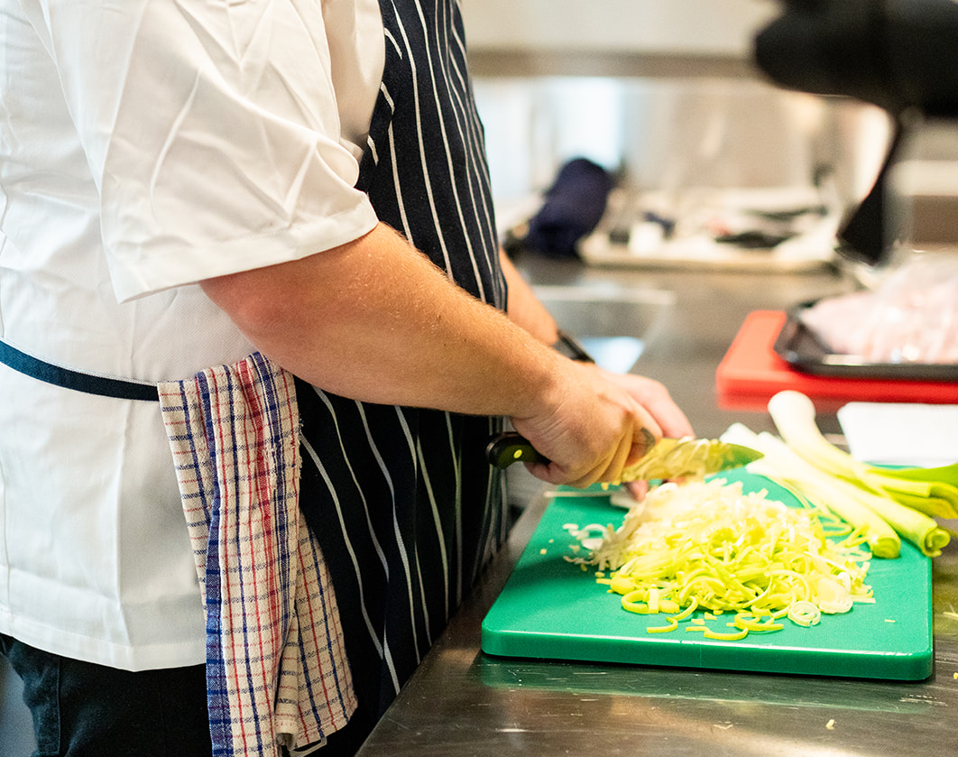 Cooking, Hospitality, Asian Cooking, Preparing, Meals, Prepping, Chopping, Cutting, Flavour, Culture