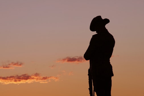 This ANZAC Day Light Up The Dawn